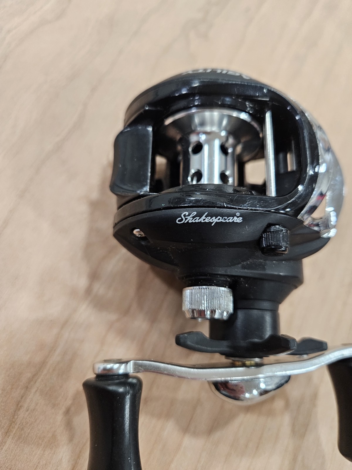 🐟 Shakespeare Agility AGLP Baitcasting Fishing Reel Low Profile Right Handed