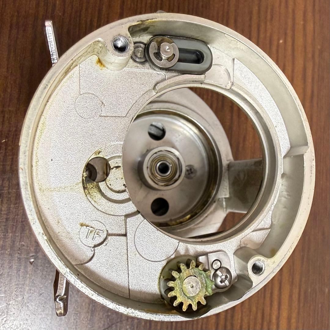 Shimano 92 Calcutta 100 Silver Baitcasting Reel Japan Used