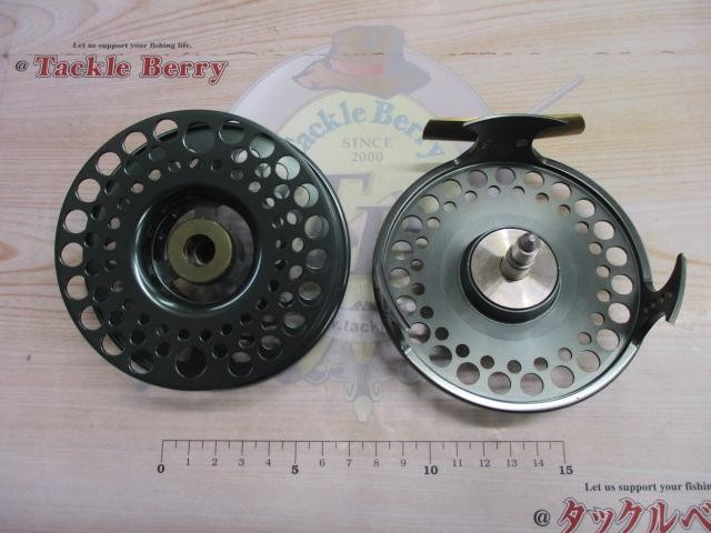 TIEMCO Oracle VII Green Fly Reel Lightweight Durable Design