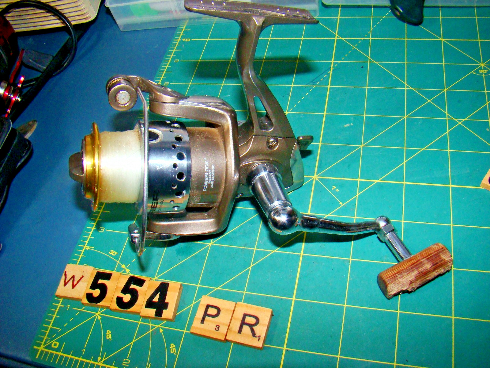 W0554 PR BASS PRO SHOPS QUALIFIER QS6635 SPINNING FISHING REEL
