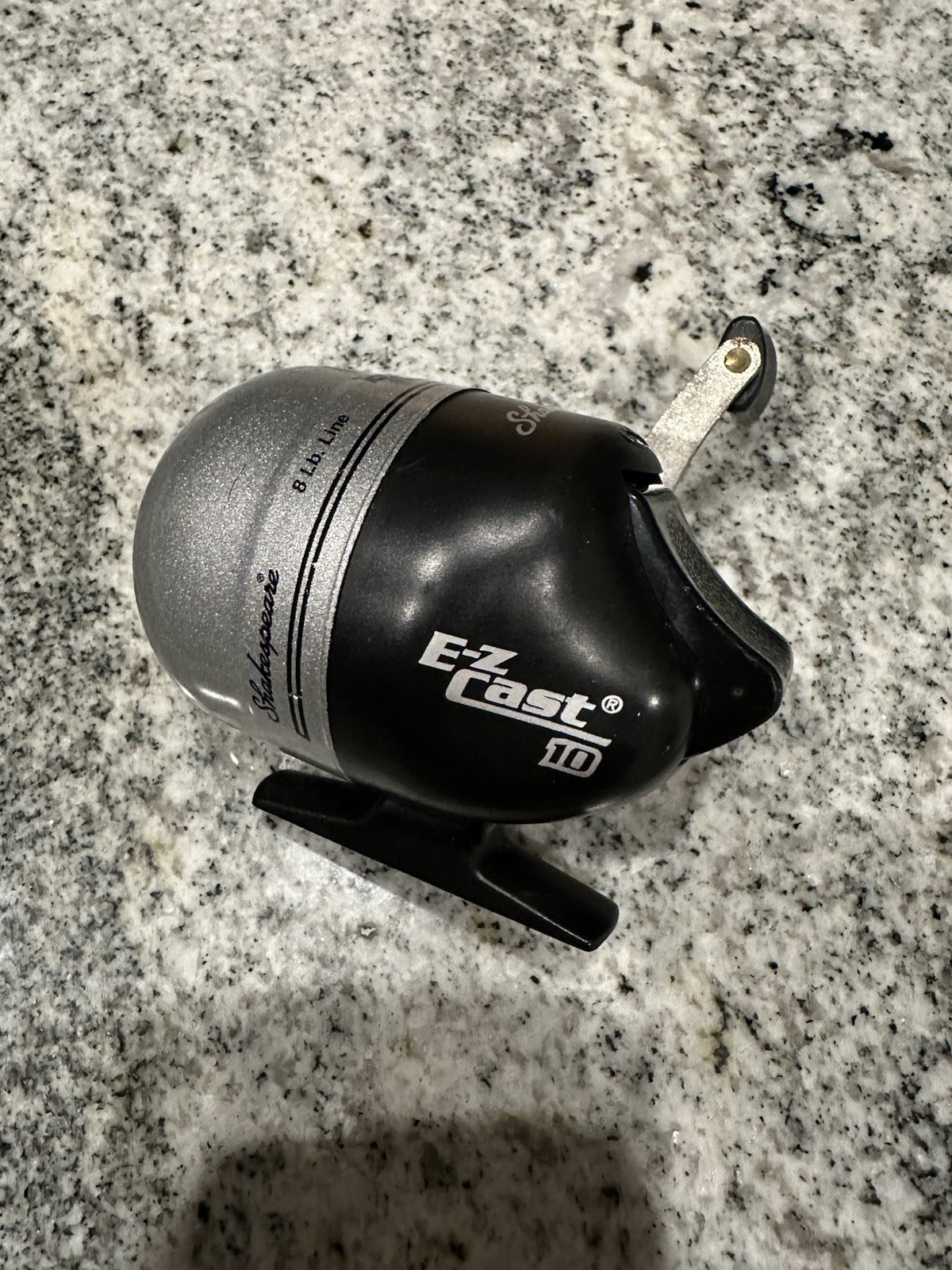 Shakespeare E-Z Cast 10 EZCAST 10 Spincasting Fishing Reel
