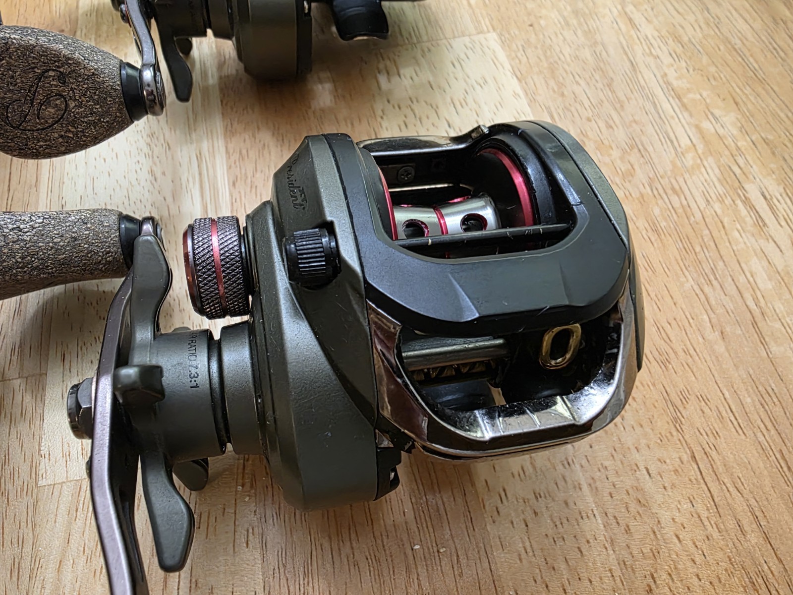 Pflueger President XT Baitcasting Reels…lot of 4 ( PARTS ) SEE Details 👍