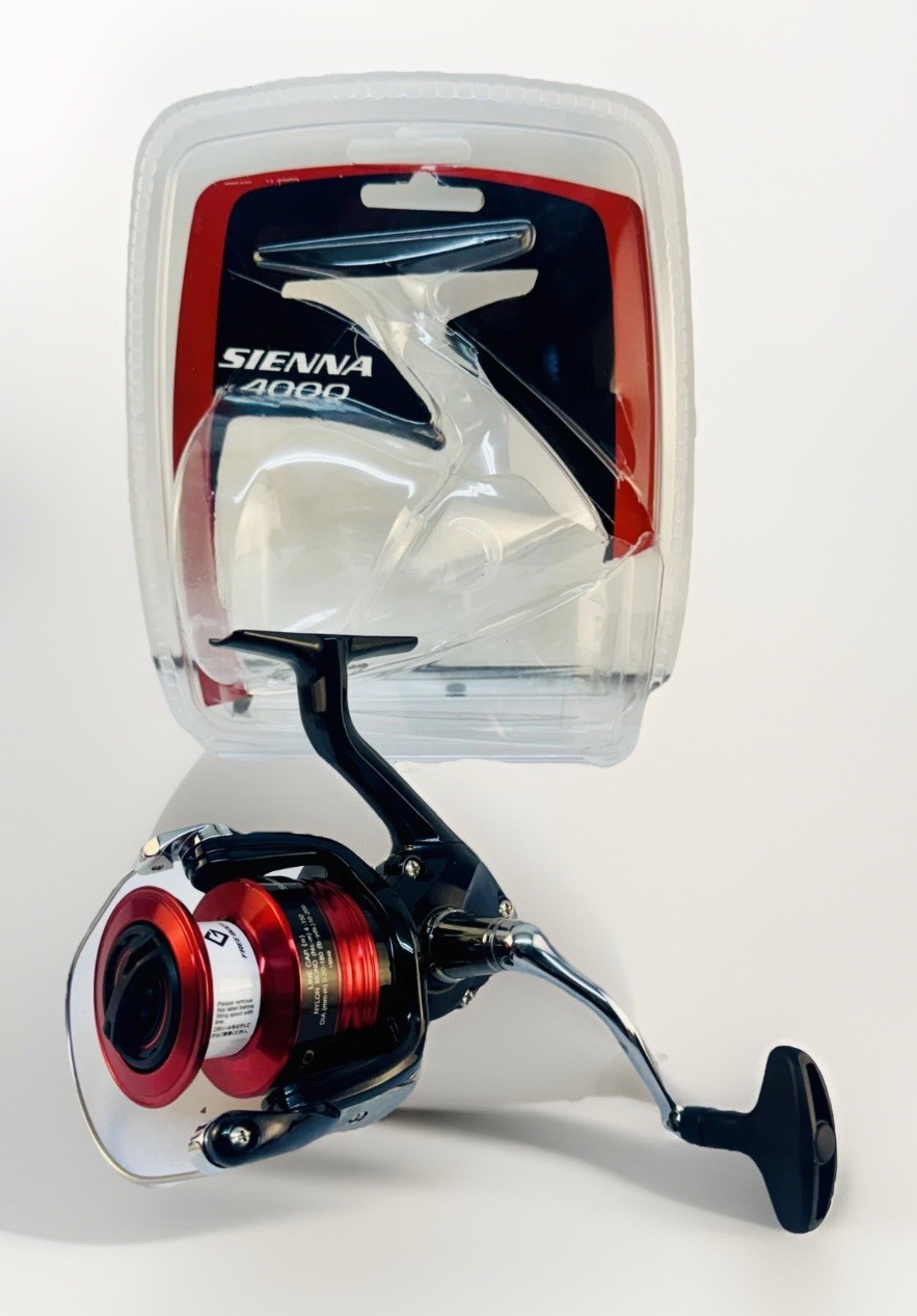 Shimano Sienna SN4000FGC Spinning Reel 3+1 Ball Bearings NEW in Package 4000