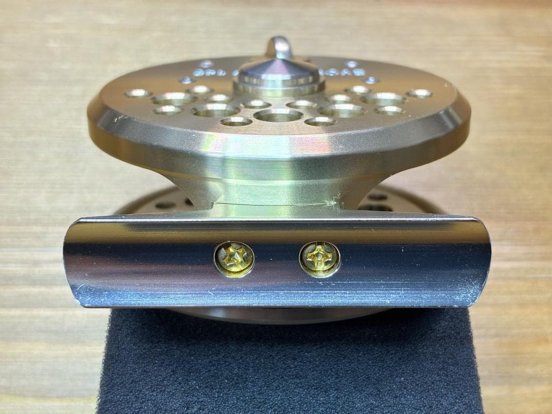 Marado EVOLUTION F145 Fly Reel Champagne Gold Compact 65mm Spool