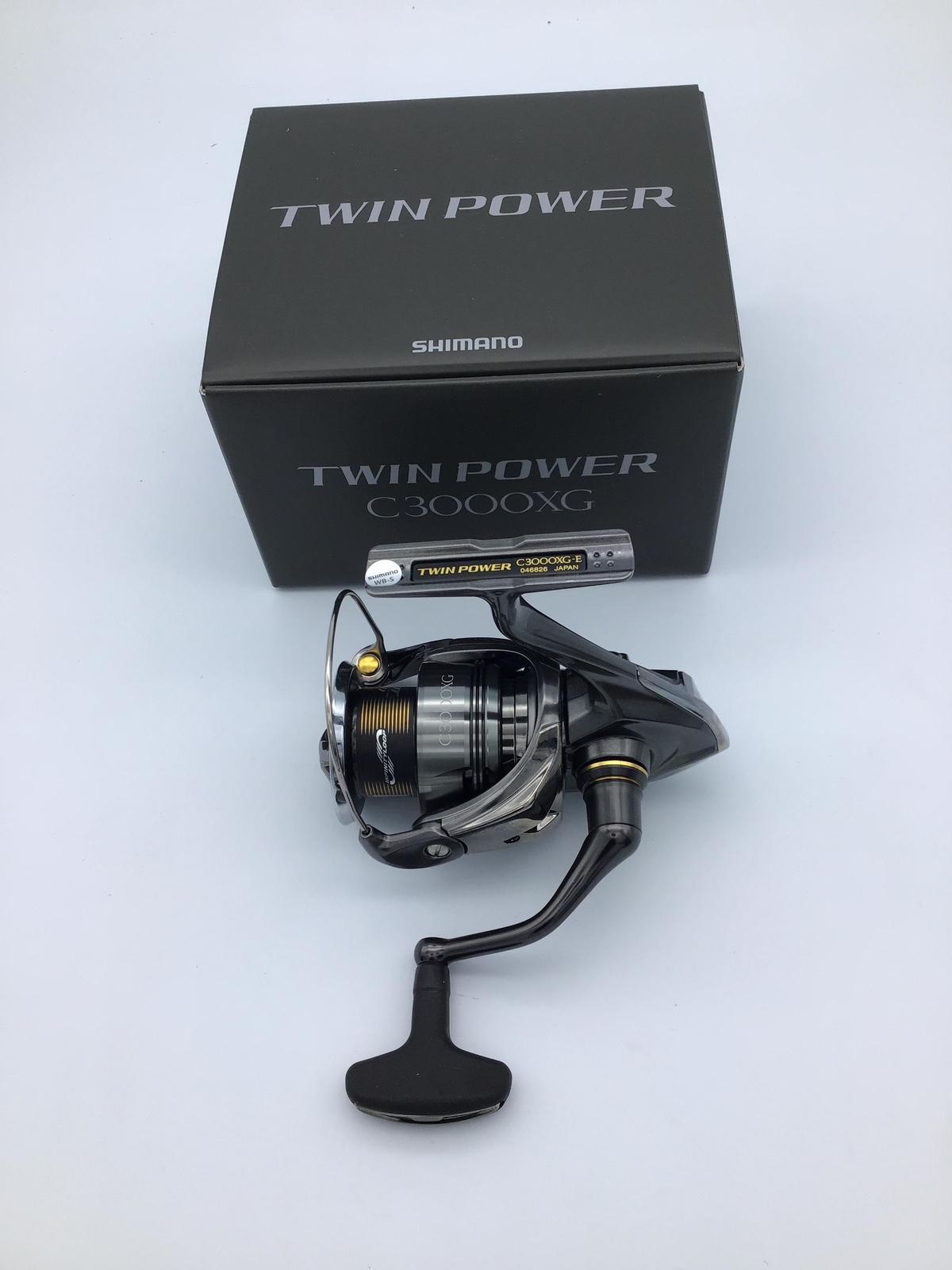 Spinning Reel Shimano 24 Twin Power C3000XG Gear ratio: 6.4 Maximum drag 9kg