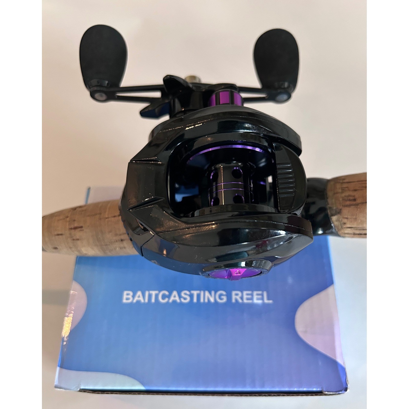 Baitcasting Fishing Reel 18+1 BB 7.2:1 Gear Ratio Black Purple Magnetic Brake RH