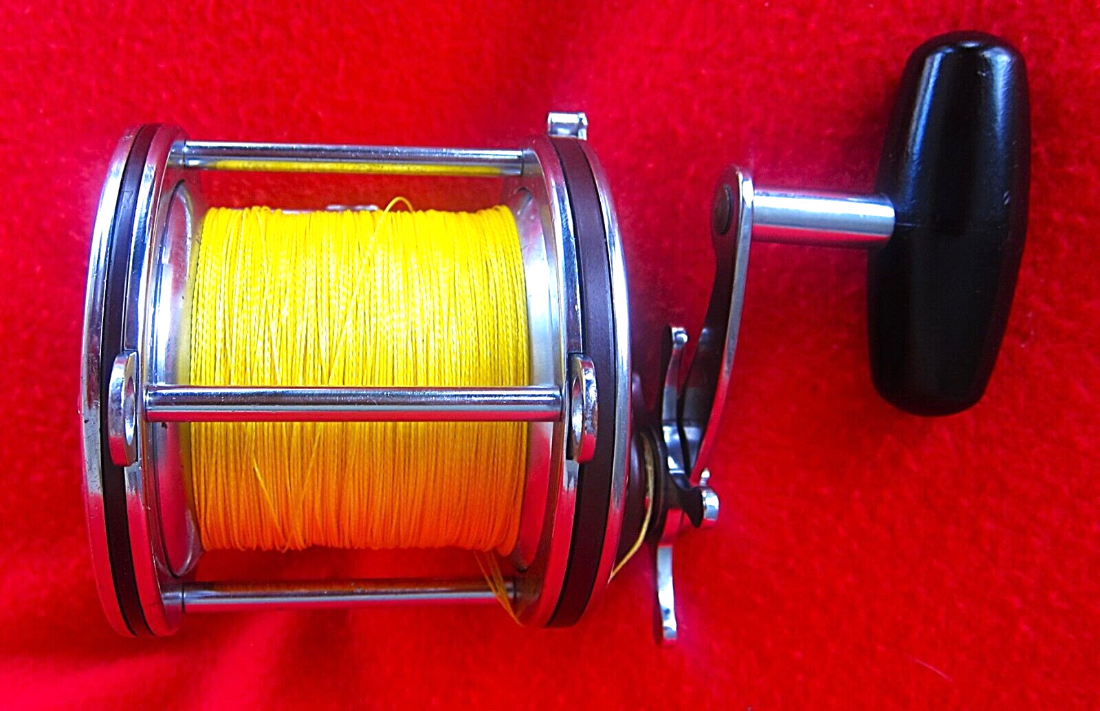 Vintage Penn SENATOR 113H 4/0 Big Game Reel – GREAT WORKING USED COND!!!e