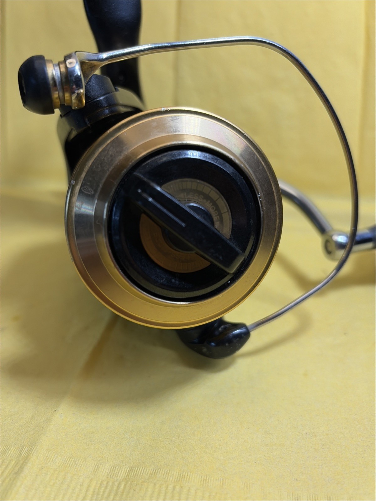 Shimano Baitrunner 6000D 4.8:1 Ratio Big Game Saltwater Spinning Reel Serviced