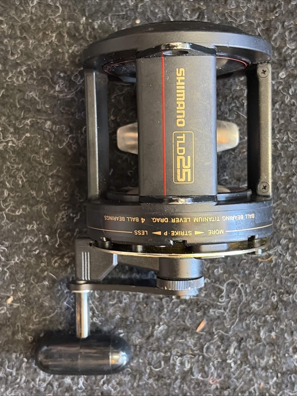 Shimano TLD 25 Lever Drag Saltwater Fishing Reel 3.6:1 Gear Ratio