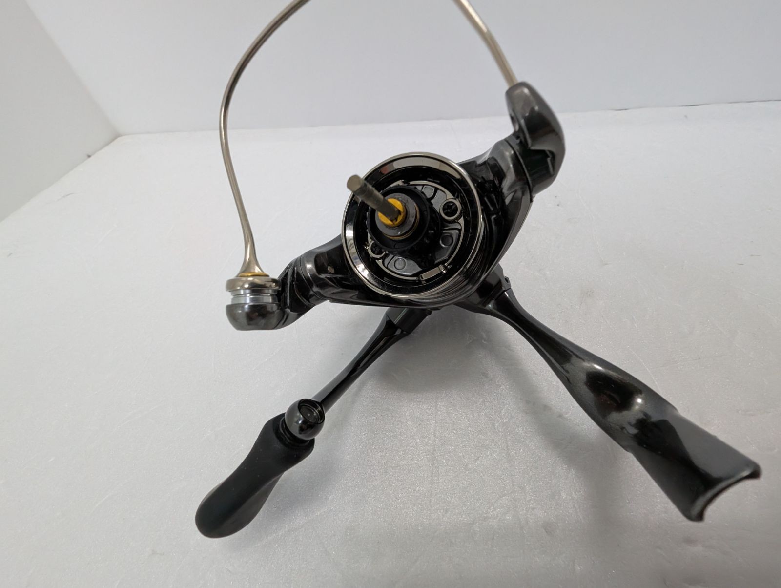 SHIMANO Spinning Reel 24 TWIN POWER 2500SHG Gear Ratio: 6.0 X-Protect Exc+++