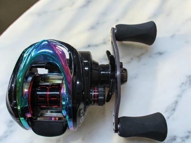 Genius Project Gravious K Imae Aurora MC 8.1RH Baitcast Reel Excellent Japan