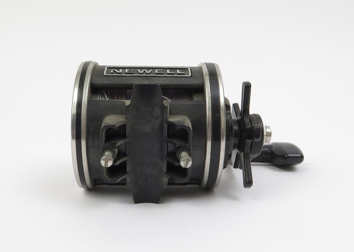 Newell G44-F Conventional Wide Ball Bearing Saltwater Fishing Reel Made in USA