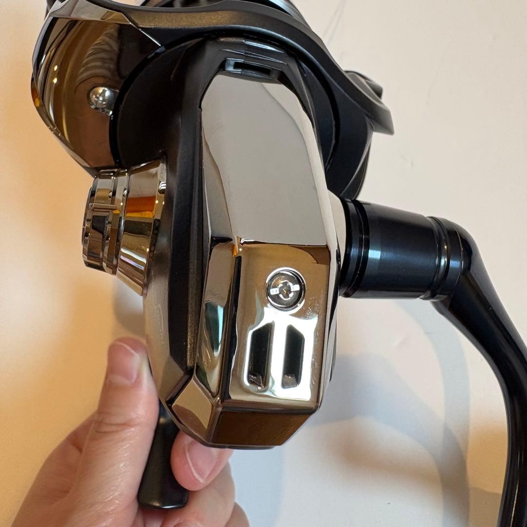 Shimano 20 Stradic SW 8000HG Spinning Reel used