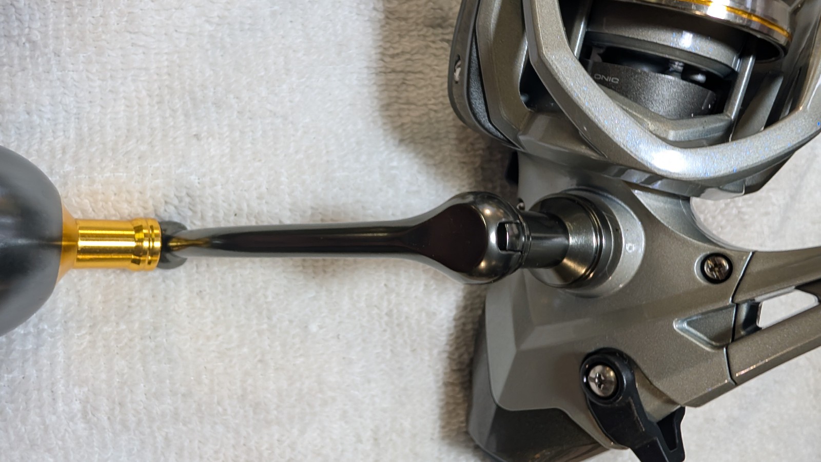 Okuma Avenger ABF-4000 Baitfeeder. 7 Ball Bearings. Brand New-Perfect Condition!