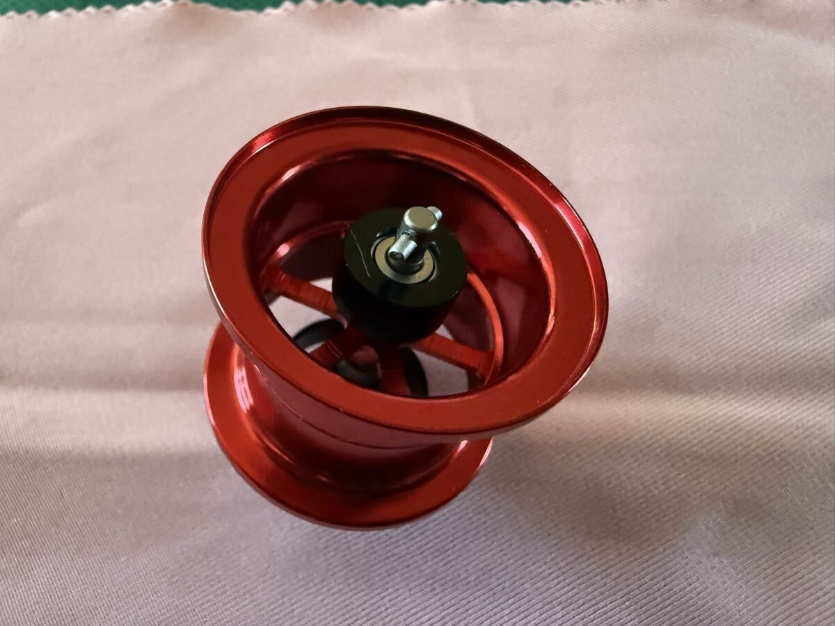 Zillion Steez SV TW HCL 34mm Red Outside Spool Unused Semi-Ceramic