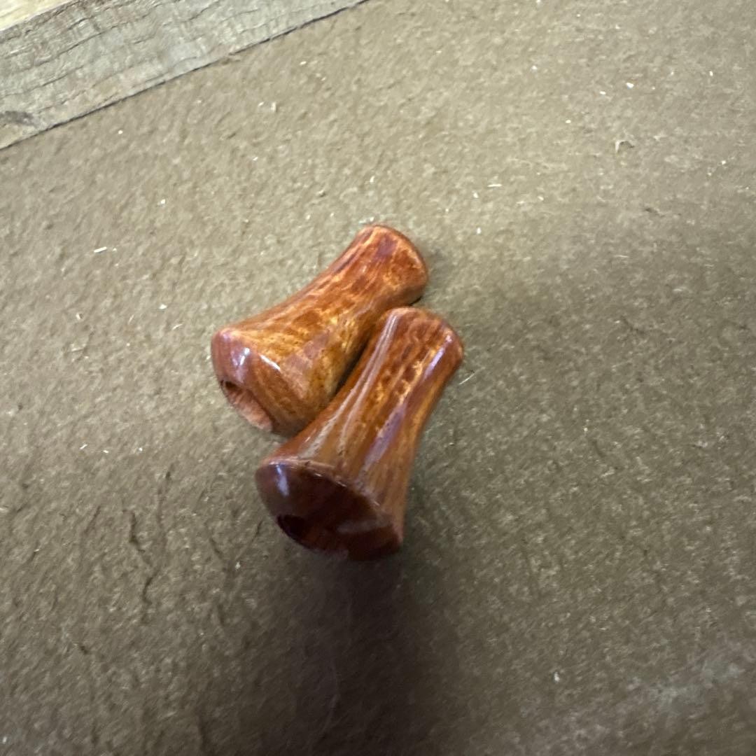 Supreme Style Monster Tiger Heather Round Knob Set of 2 Used