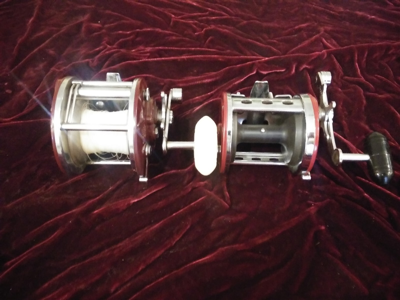 Pair Of Penn Fishing Reels Jig Master 500 And Peer 309 Excellent Condition