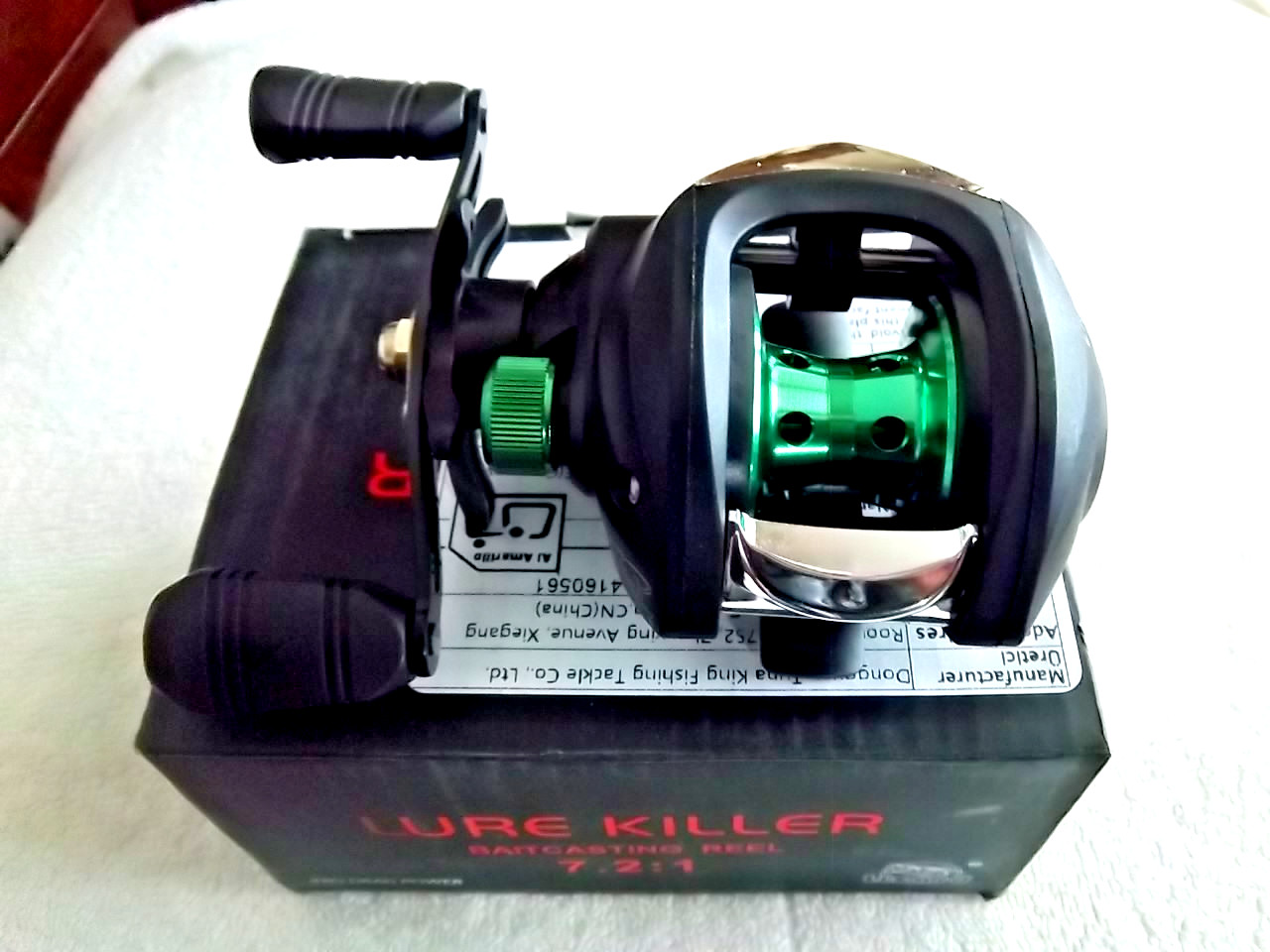 BAITCASTING REEL LK-201 LIZARD / 7.2:1 G. R. & 17+1 BB / 17.6-LB MAX DRAG 7.7 OZ