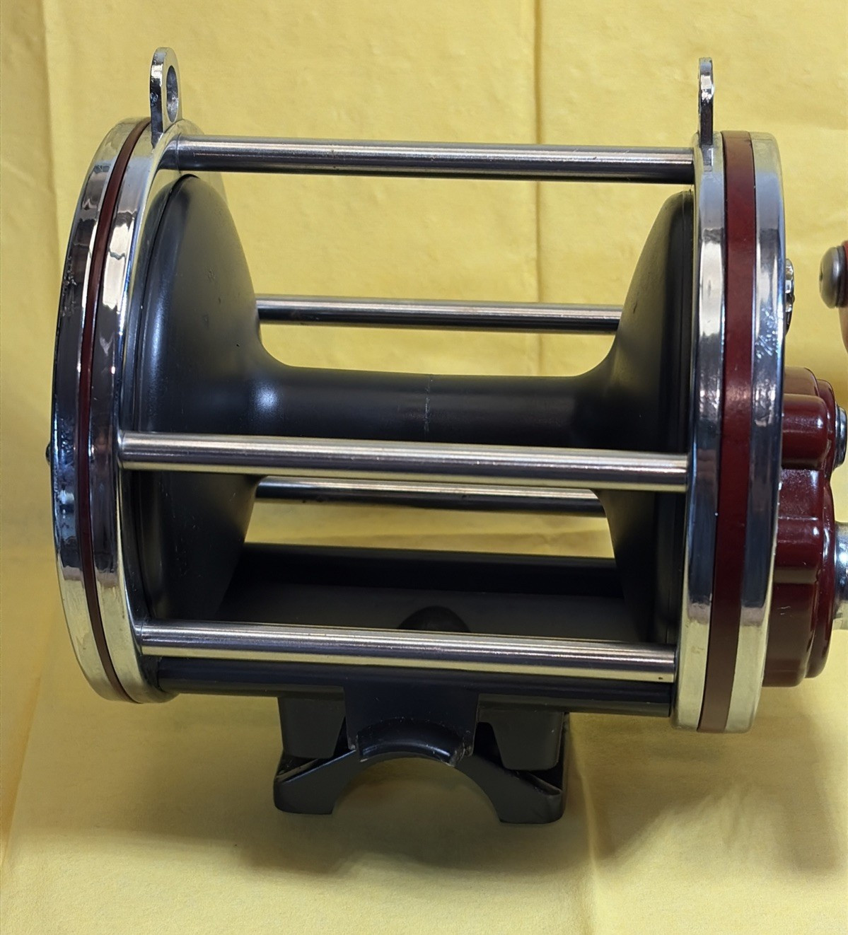 Newell Black Marlin Special Extra Wide 3.53″ Penn Senator 114H 6/0 Fishing Reel