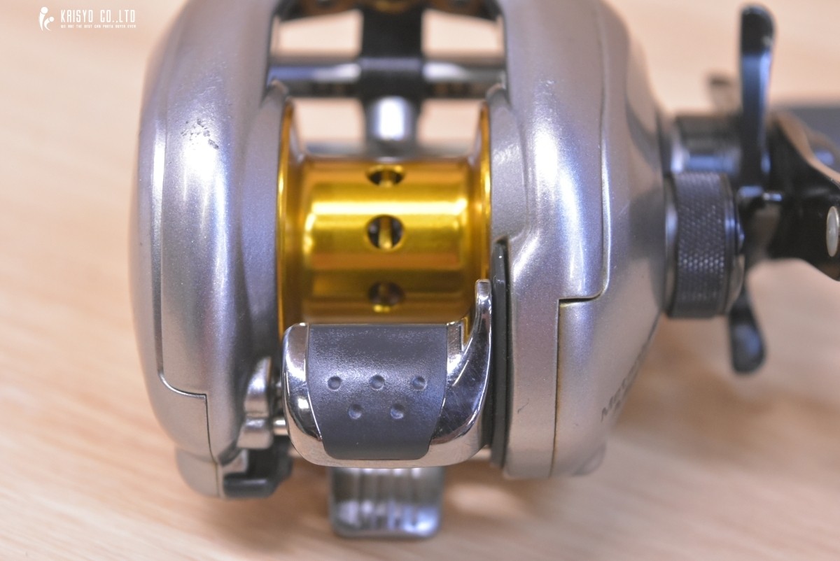 SHIMANO Baitcast Reel 07 METANIUM MG7 Right Lightweight Compact 7.0:1 Exc++