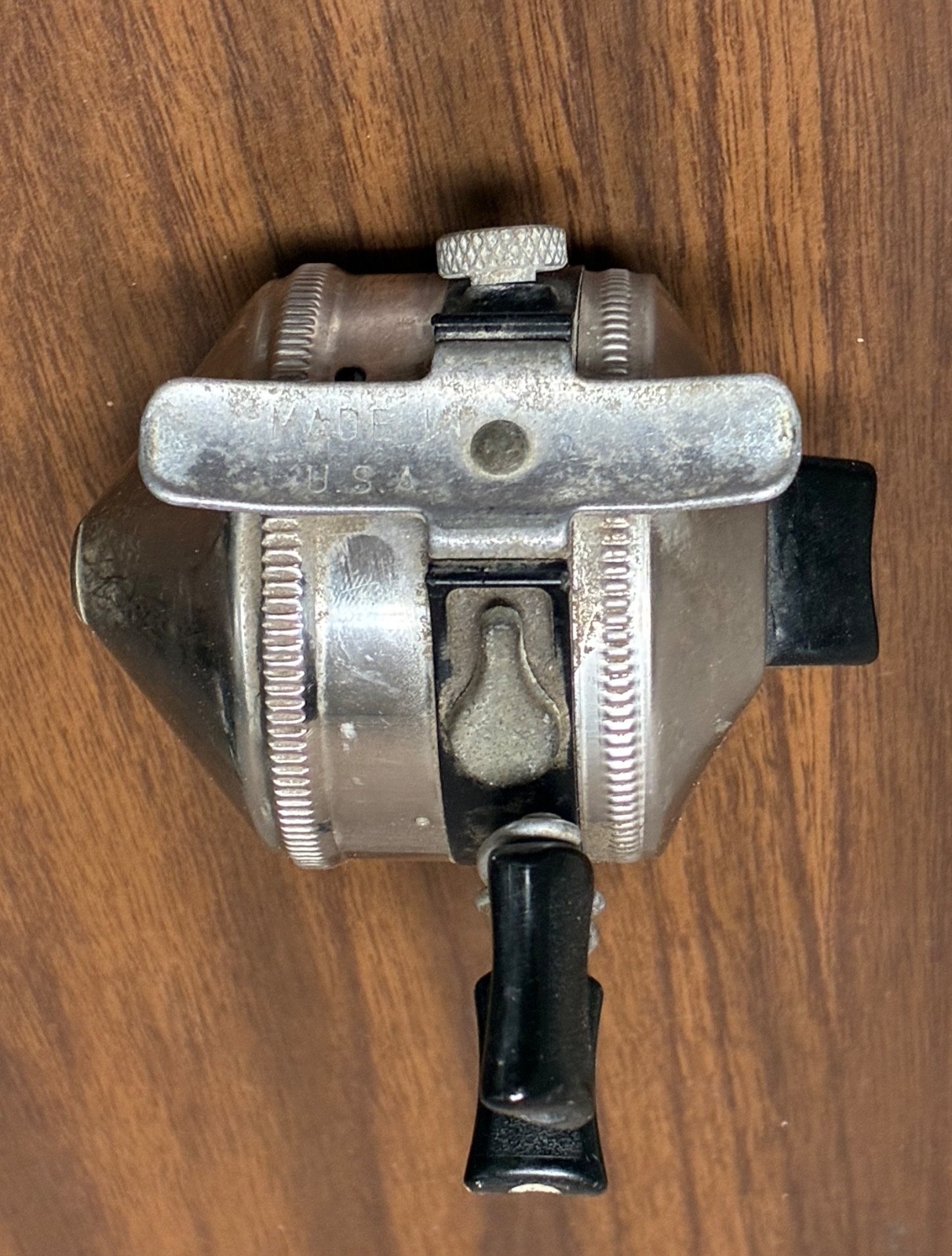 Zebco 33 Closed Face Spinning Reel Fishing Outdoors Push Button Casting USA Made