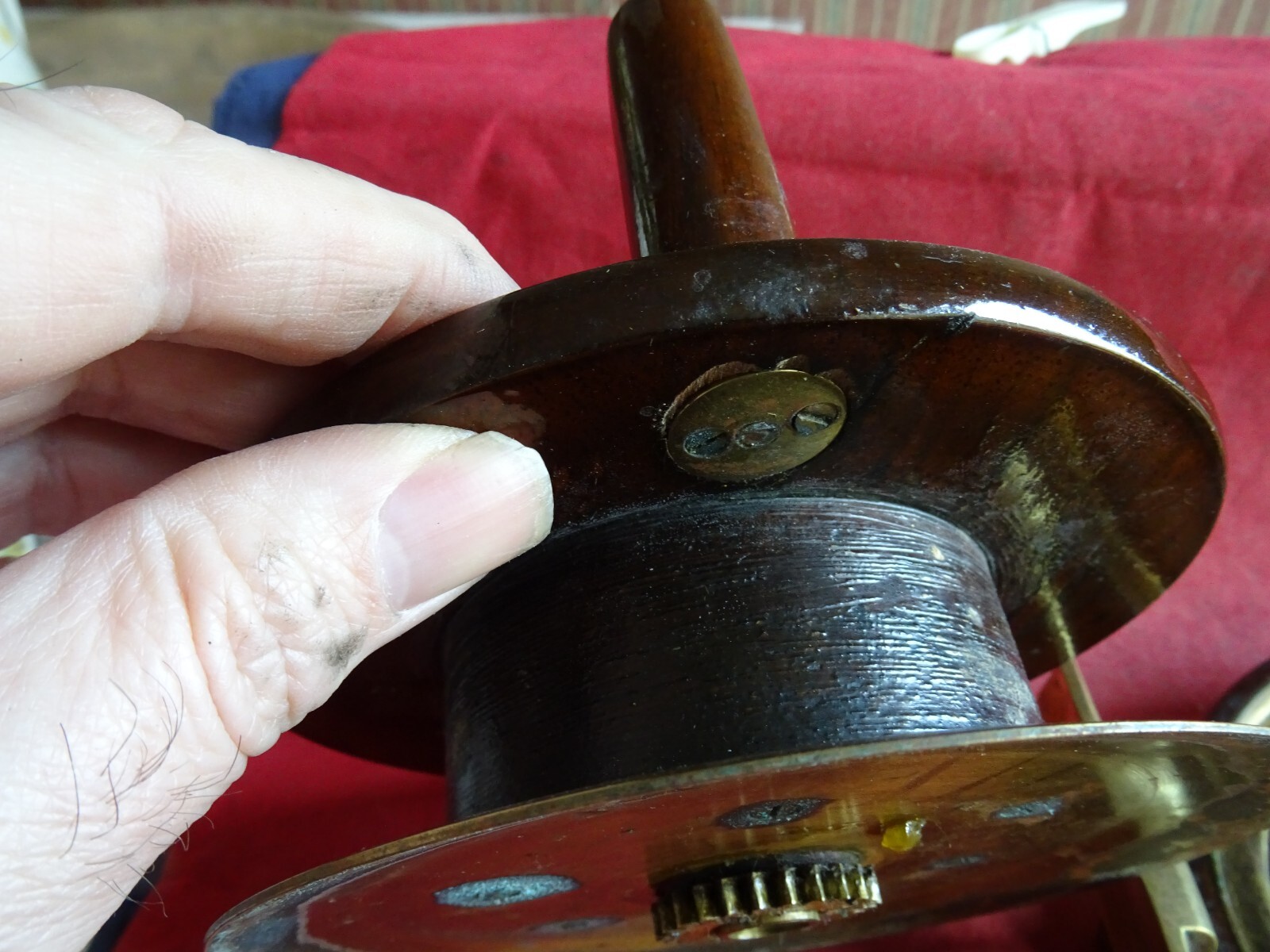 RARE VINTAGE UNNAMED SMITH & WALL MADE 6″ WOODEN DIAMOND BACK BIG GAME SEA REEL