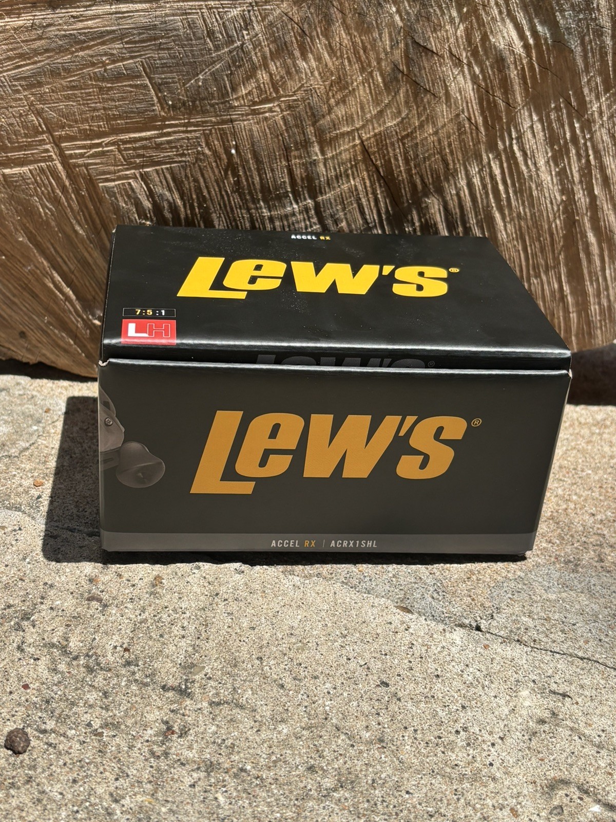 Lew’s Accel RX Baitcast Fishing Reel, Left Handed 5+1 Bearings, ACRX1SHL