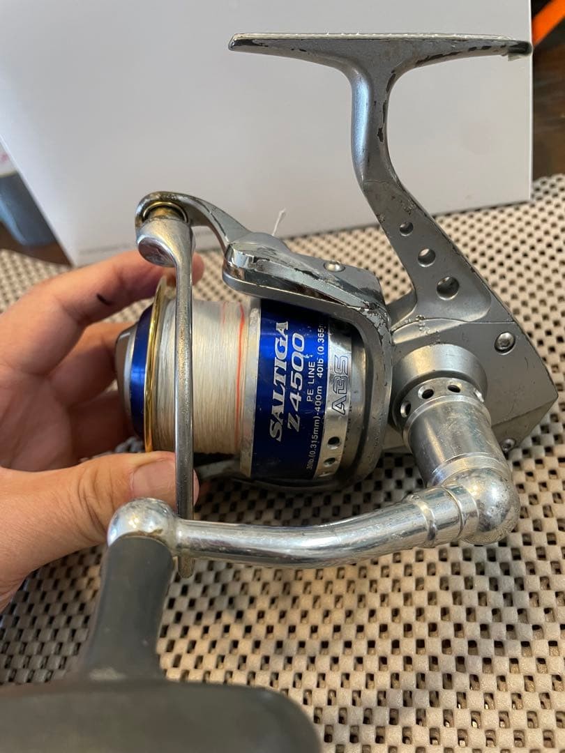 Daiwa Saltiga Z4500 Spinning Reel PE6 300 Bluefin Jigging Used