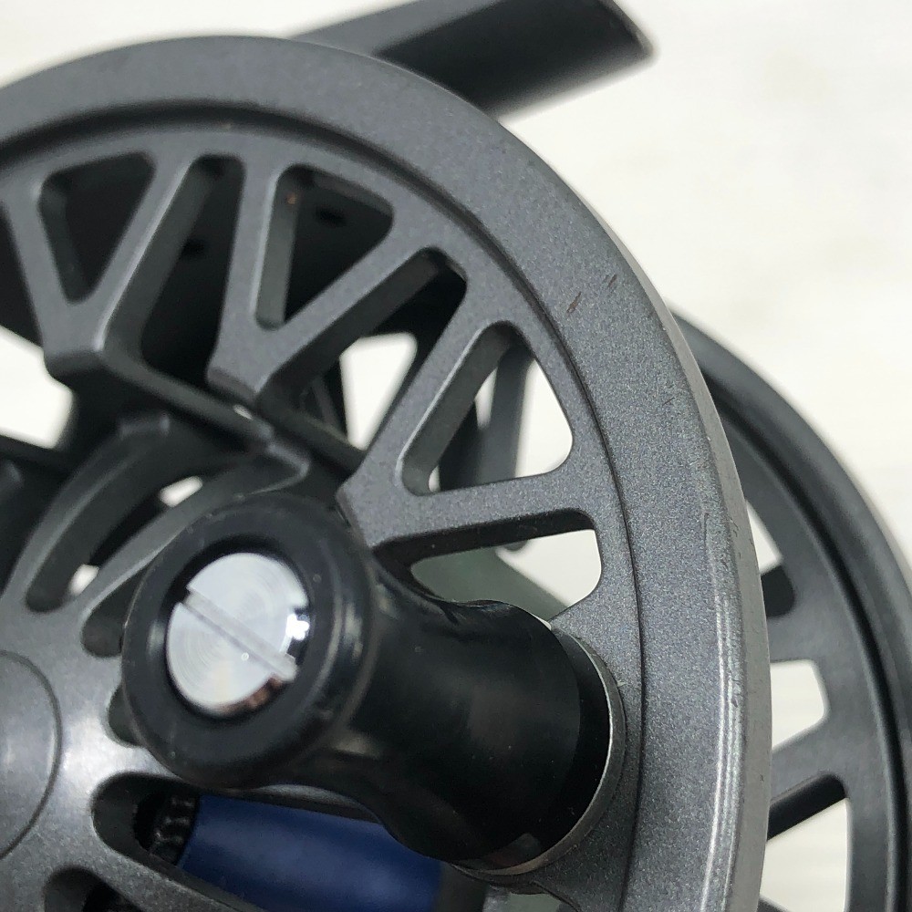 TIEMCO Oracle MA Fly Reel 7/8 Iron Gray Used, Slight Scratches/Dirt