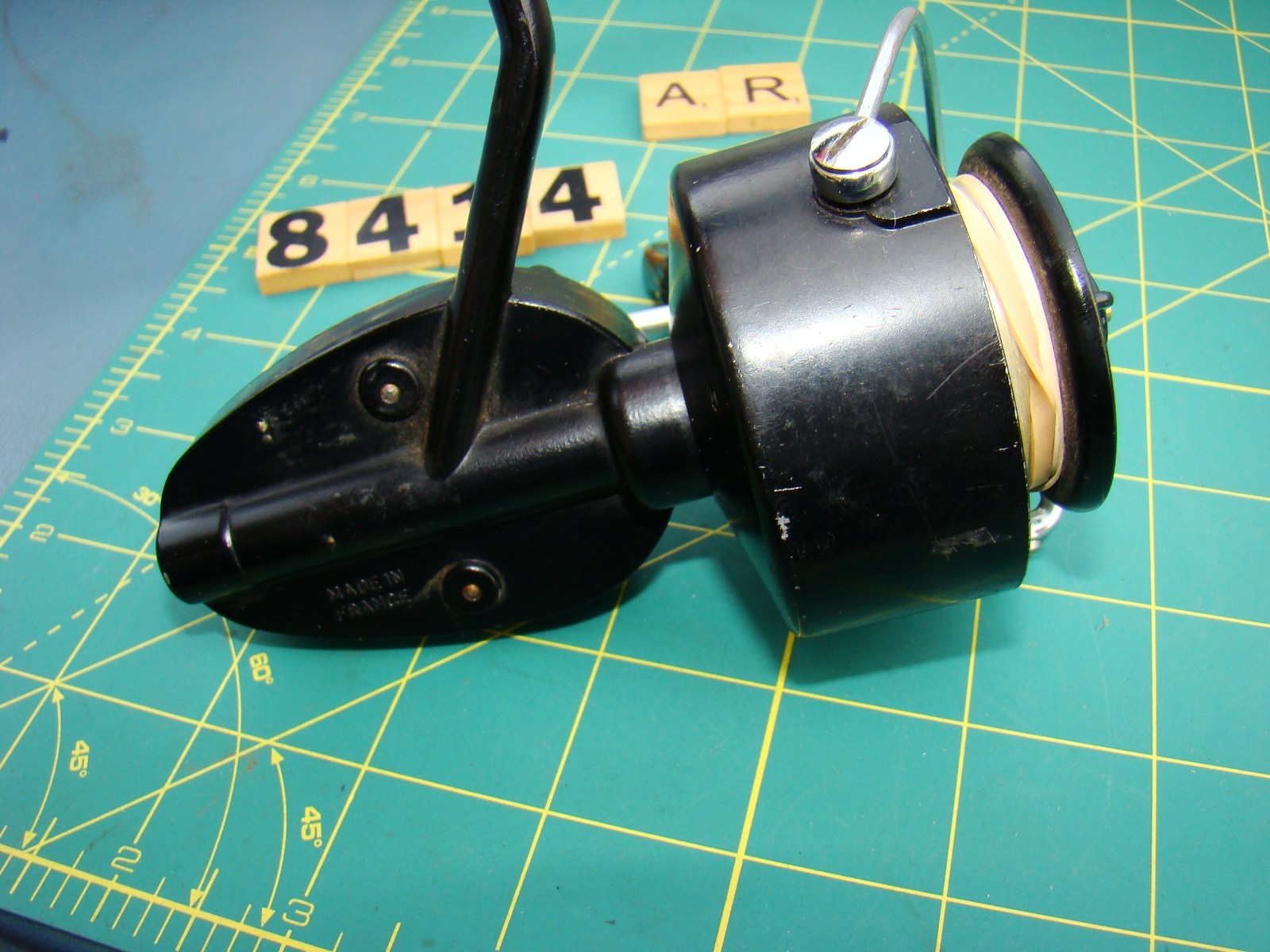 V8414 AR GARCIA MITCHELL 300 SPINNING FISHING REEL