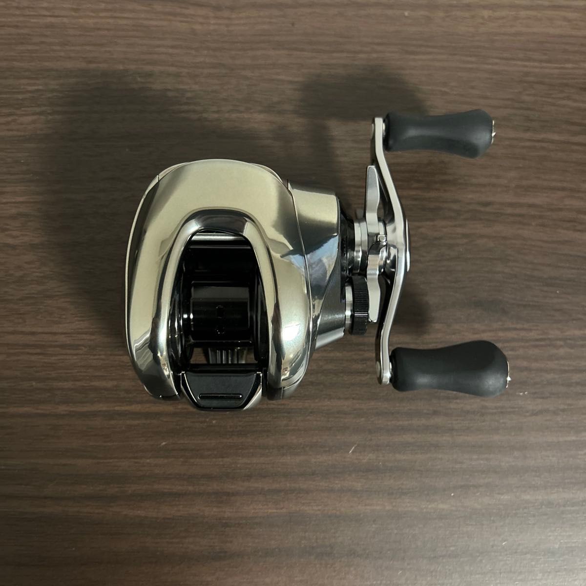 Shimano 25 Antares 100HG Right-Hand Baitcasting Reel
