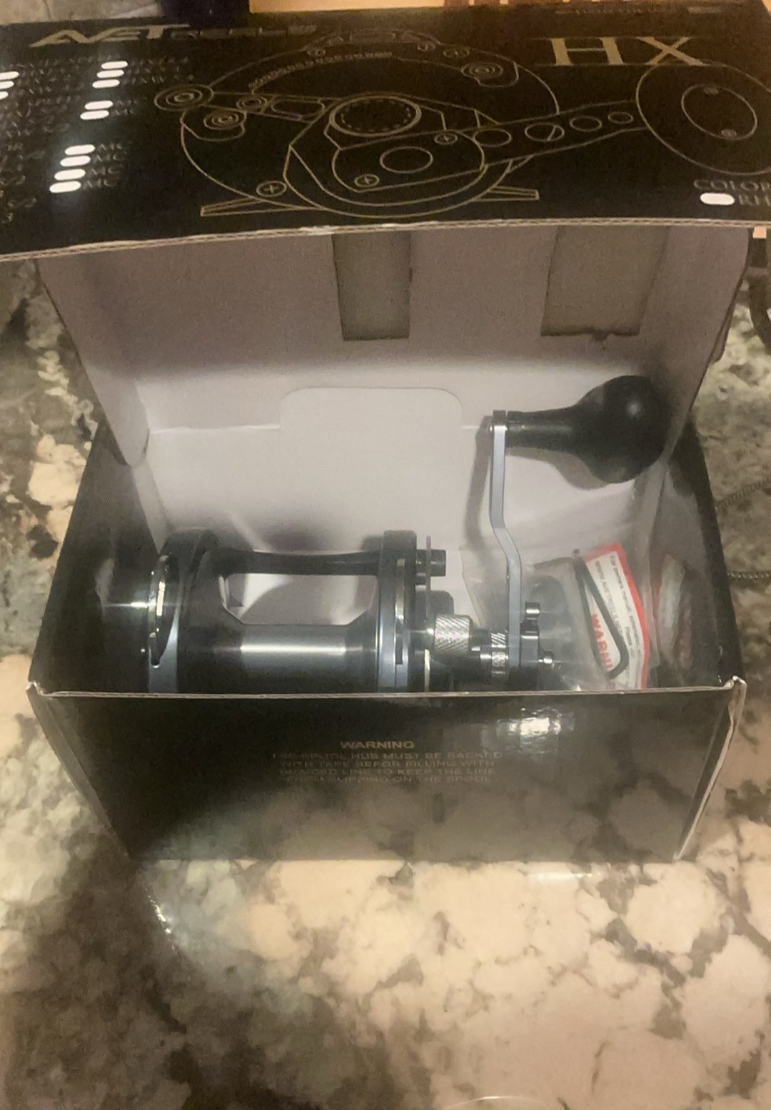 AVET HXW 5/2 LEVER DRAG 2 SPEED RIGH HAND NEW