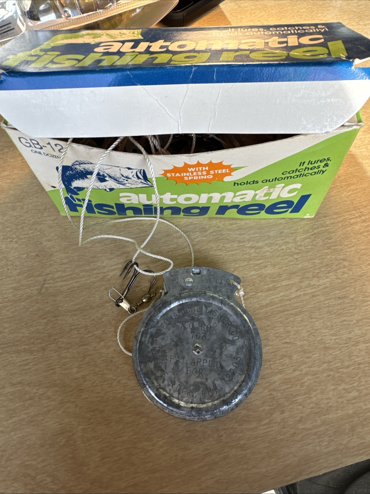 Automatic fishing reel