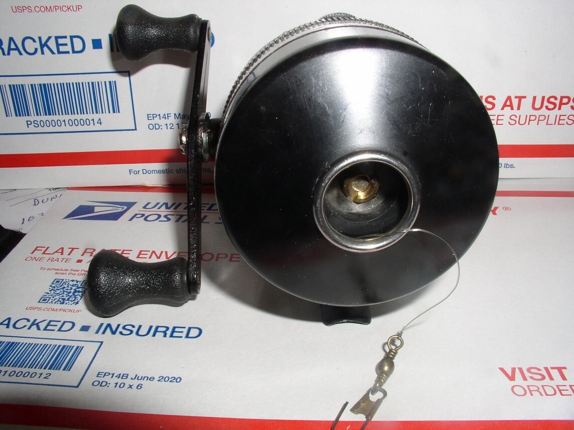 Sportfisher 460 ZR SPINCASTING Fishing Reel Dual Knob Handle VG NEW 12 LB. LINE