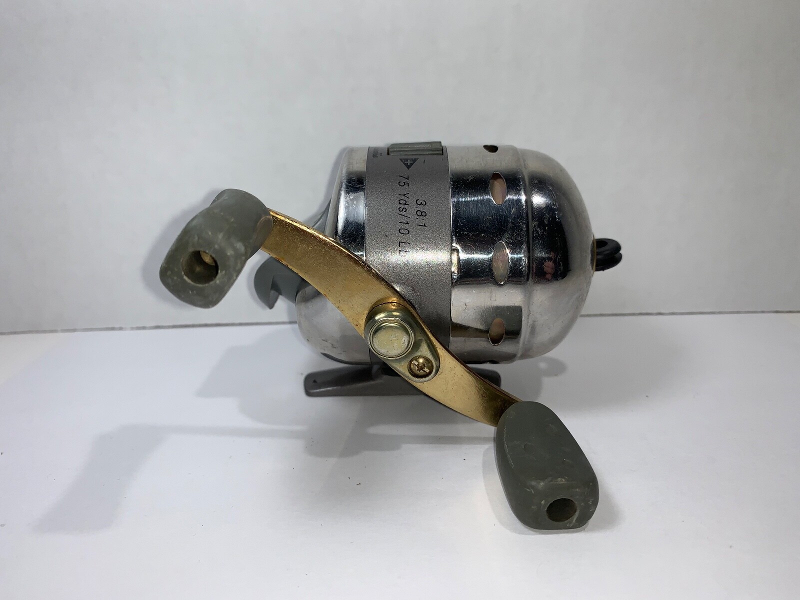 Shakespeare Synergy Steel Titanium 2000TI Closed Face Fishing Reel-China