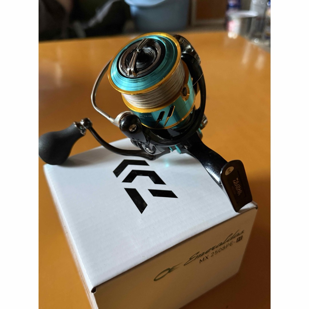 Emeraldas MX 2508PE-H Spinning Reel Eging Excellent Condition – From JAPAN