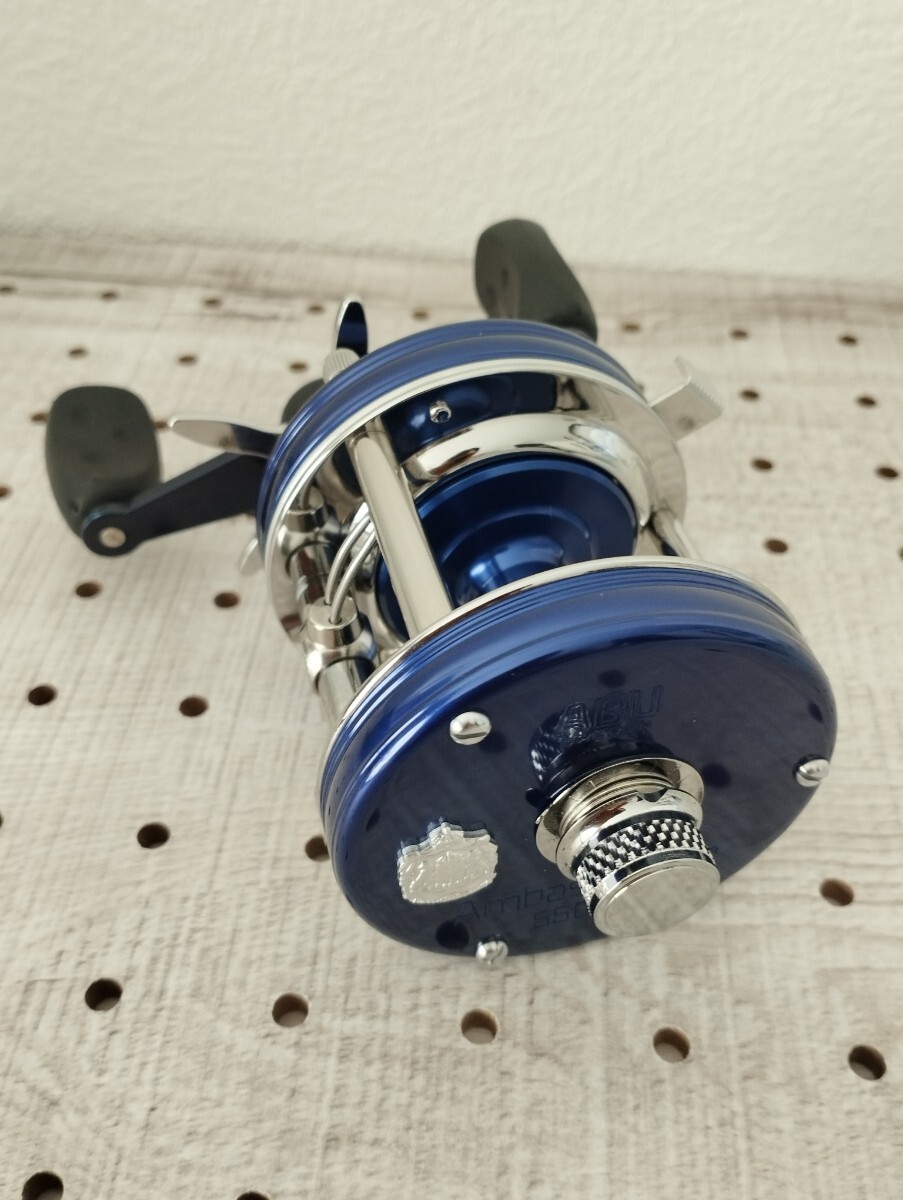 205RU74982 ABU Ambassadeur 5500C Midnight Blue #QY3915