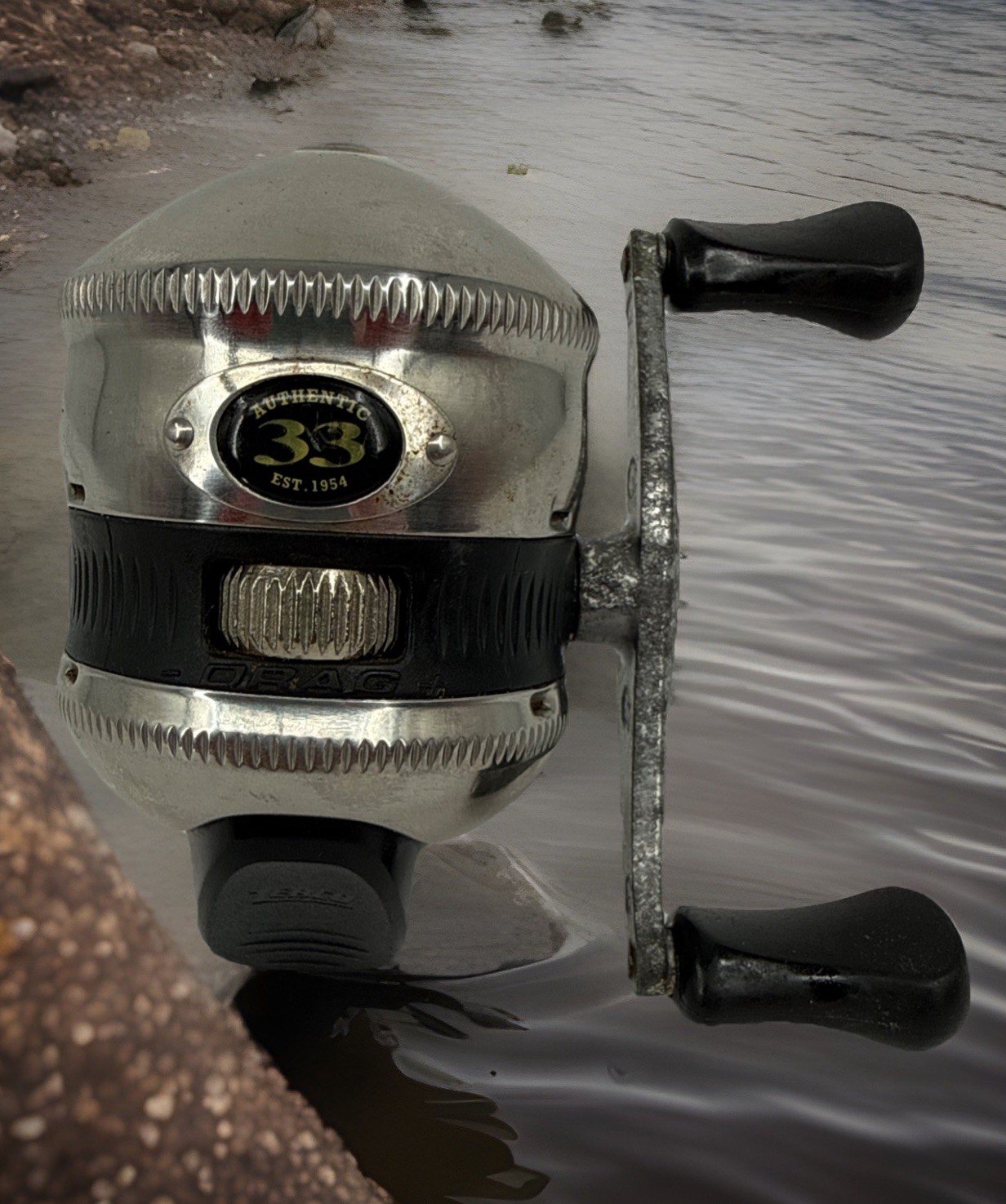 Vintage Zebco 33 Spincast Fishing Reel- Black Stripe 33J-L3