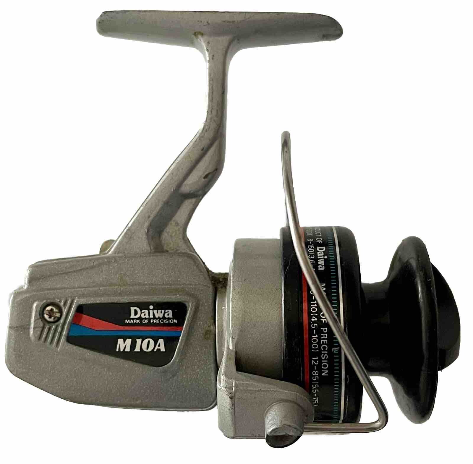 DAIWA M10A FISHING SPINNING REEL for 8 10 12 TEST LINE, SILVER, VINTAGE