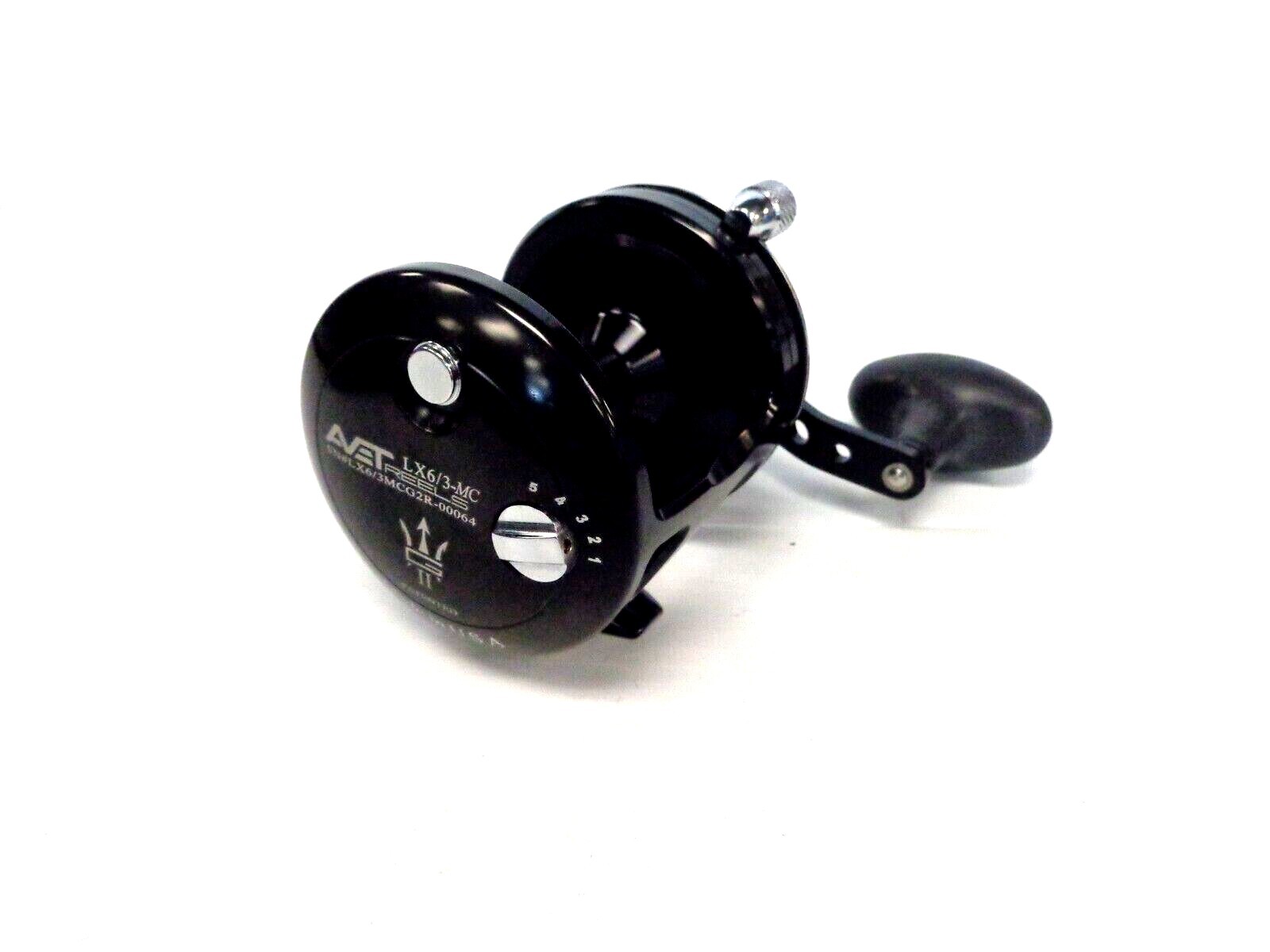 Avet LX6/3 G2 MC Cast Two-Speed Lever Drag Reel – Right Hand – BLACK