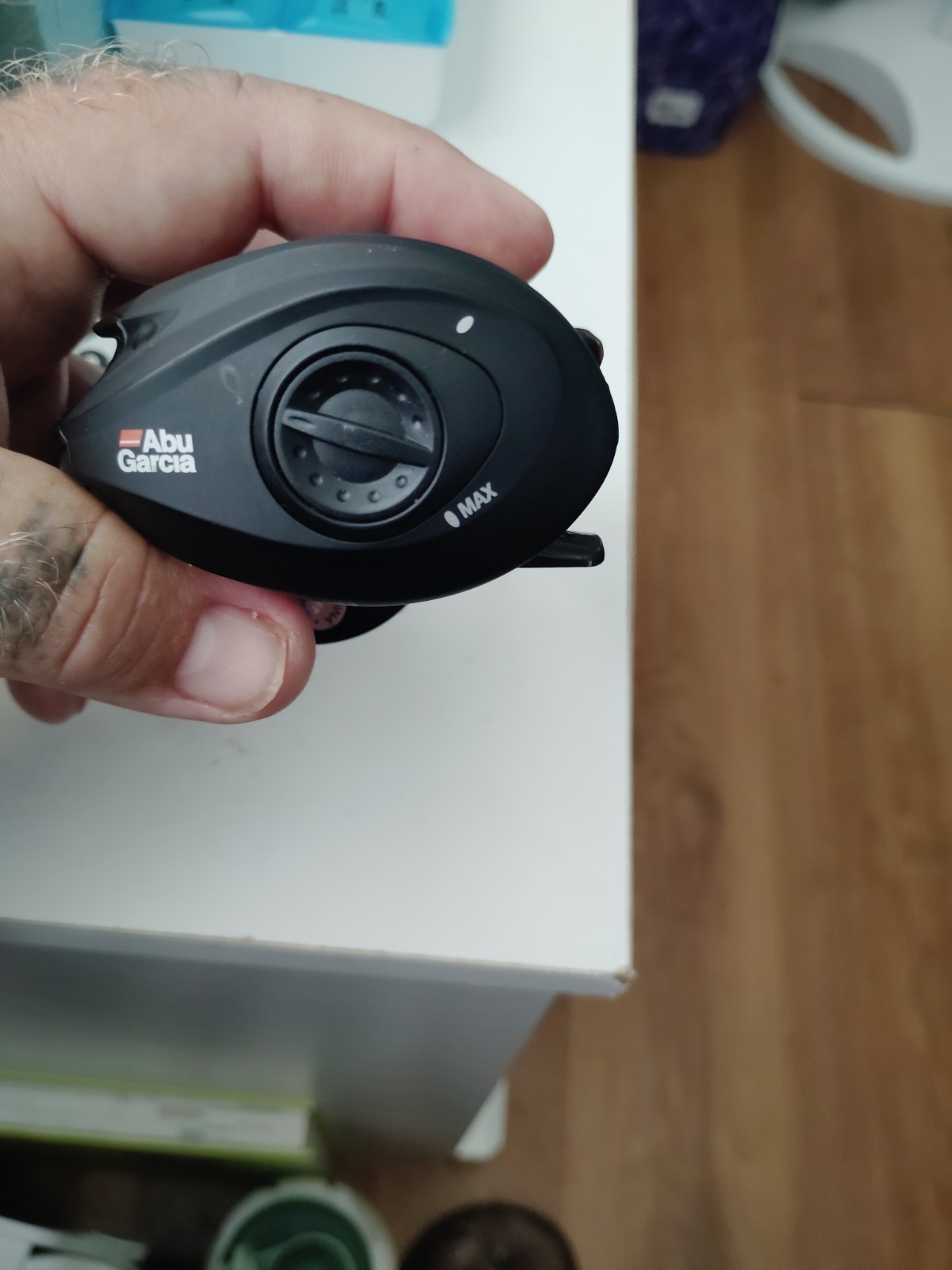 Abu Garcia Black Max BMAX3 Low Profile Baitcast Reel 6.4:1 5BB RH 15lb