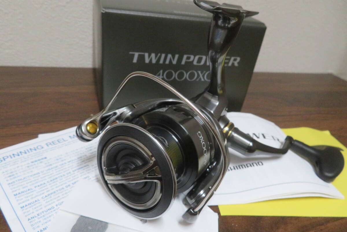 Shimano 24 TWIN POWER 4000XG Spinning Reel Fishing