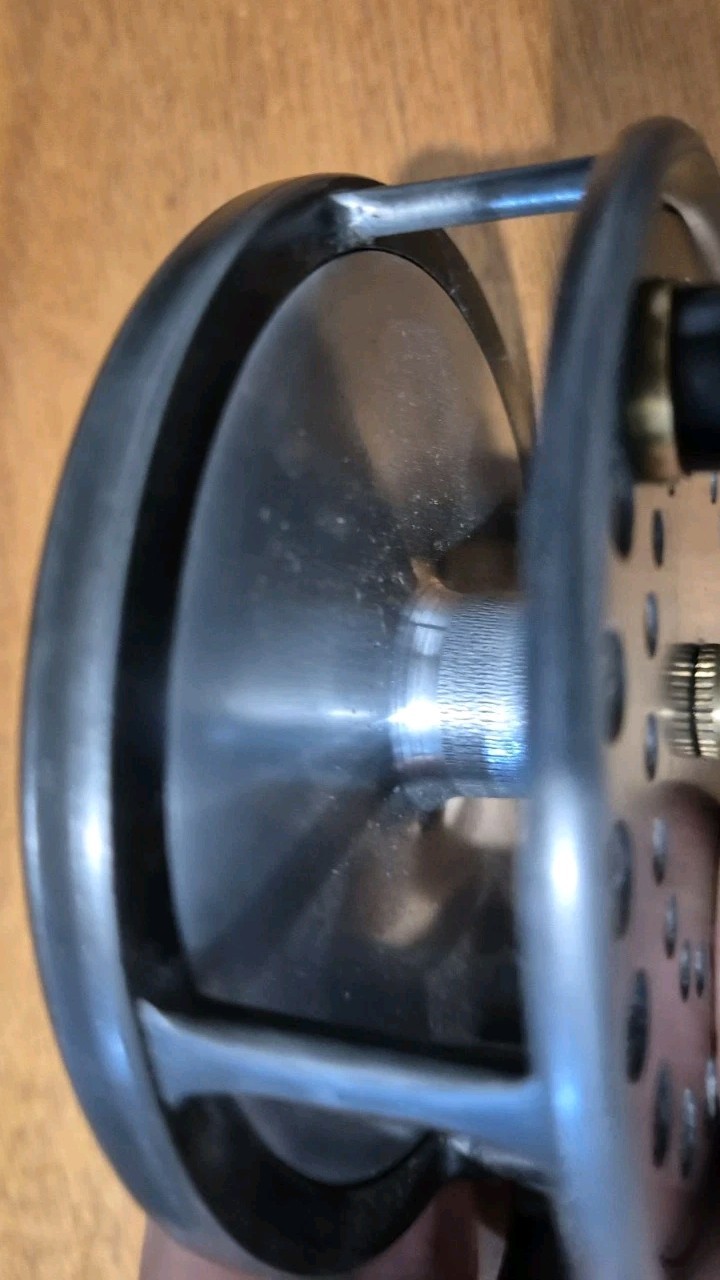 A SUPERB WALKER BAMPTON 3 3/4″ LIGHT SALMON FLY REEL LITTLE USED CONDITION