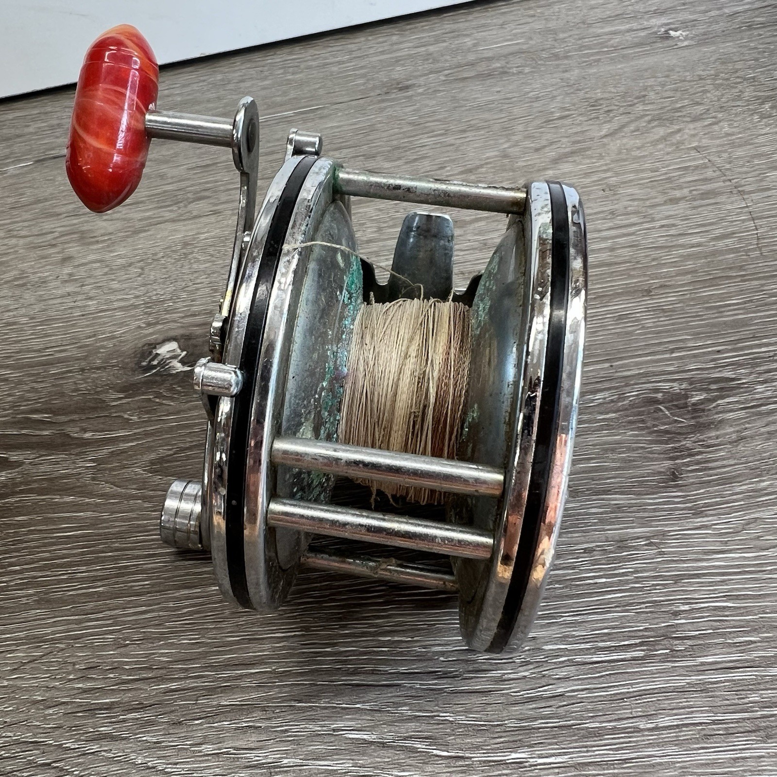 Vintage PENN No. 49 Deep Sea Mariner Saltwater Fishing Reel – Red Handle