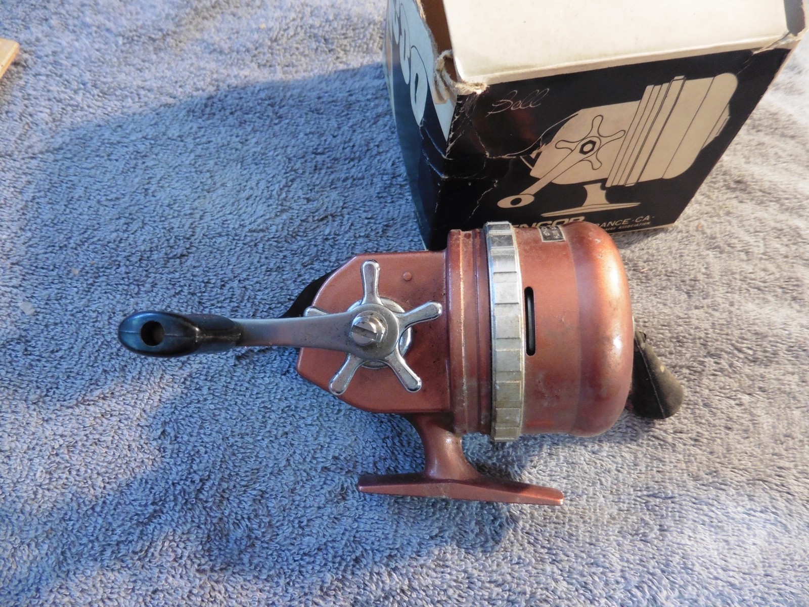 Vintage Kencor Bell 380 Spincasting Reel Bronze Made in Japan Rare