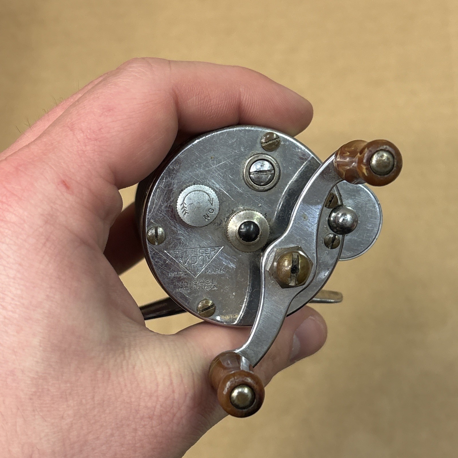 Pflueger Akron 1893L Fishing Reel