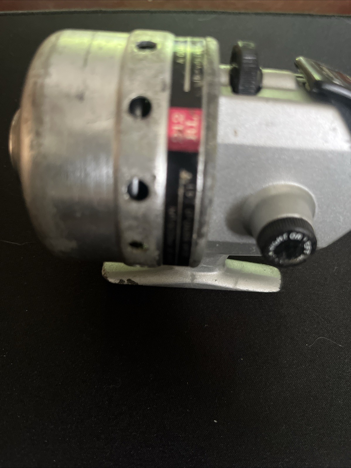 Pre-Owned DAIWA SILVERCAST 212RL Spincast Reel