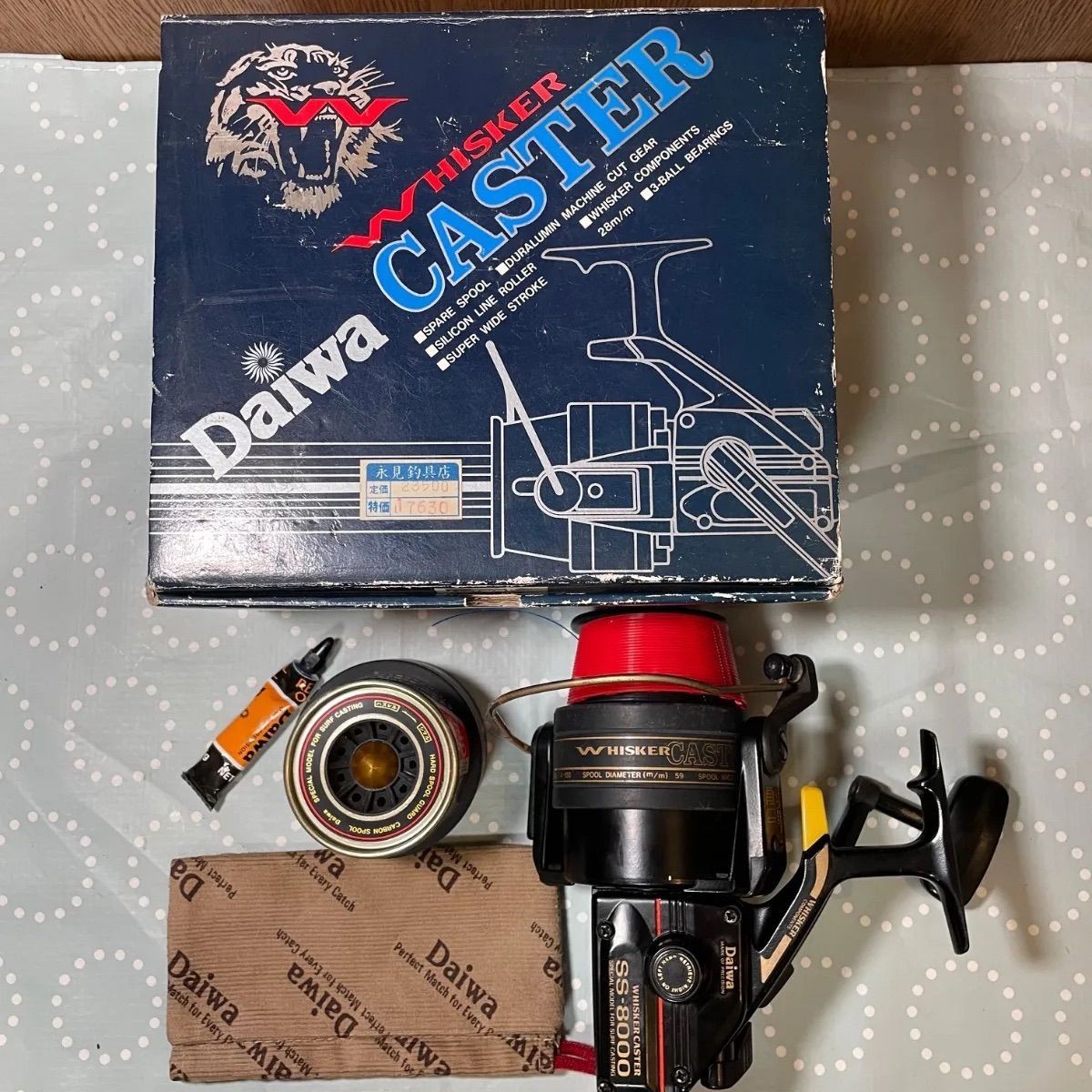 Daiwa Whisker Caster SS-8000 Spinning Reel Complete Box Replacement Spool