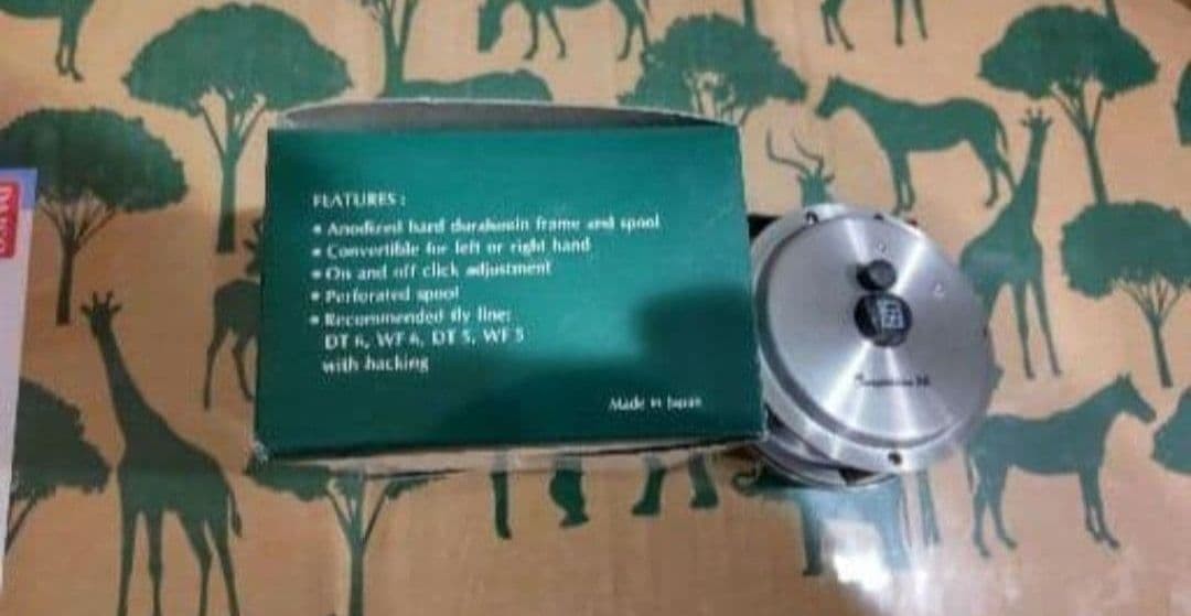 Fly fishing reel metallic