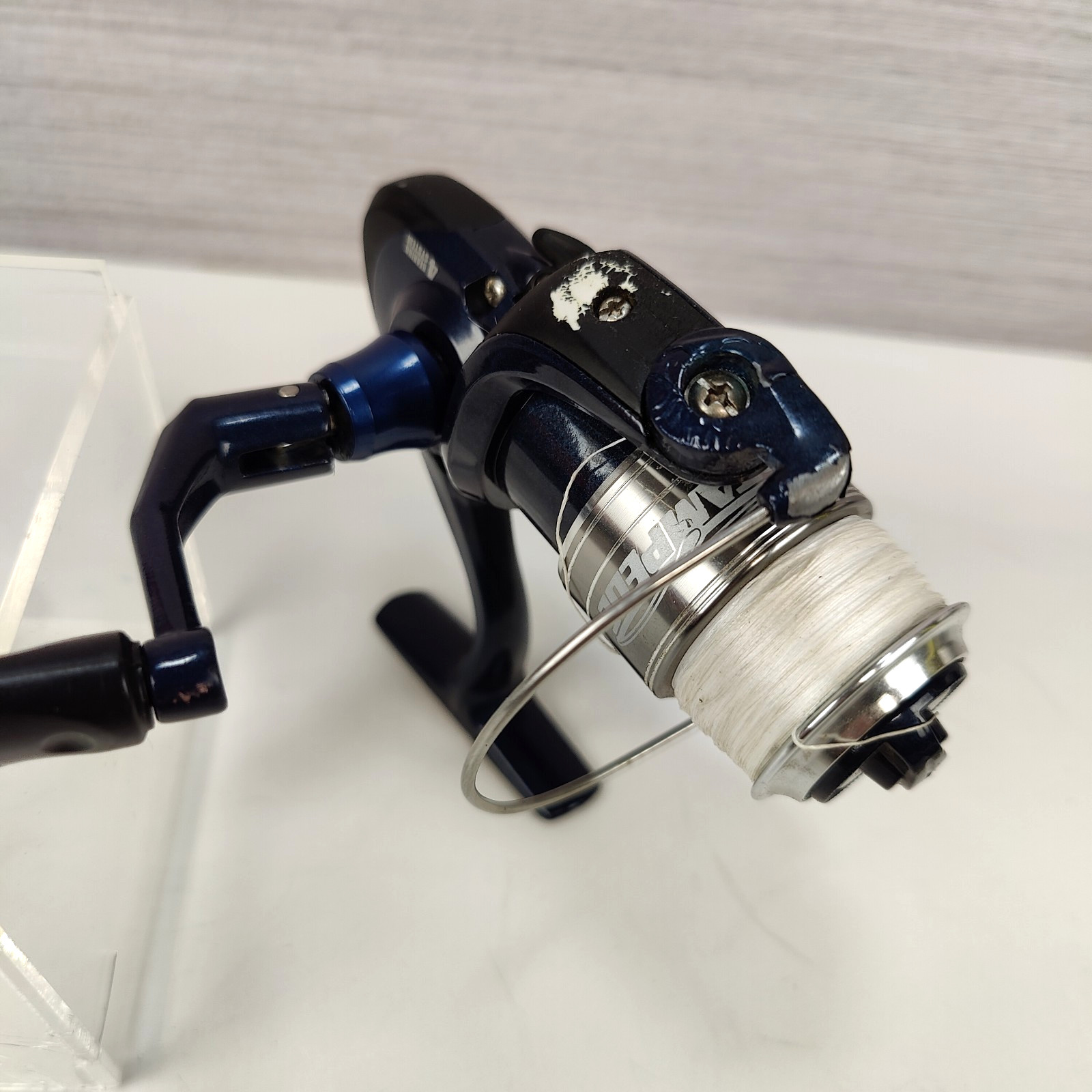 Bass Pro Shops Stampede PROF Spinning Reel 5.2:1 Blue Silver